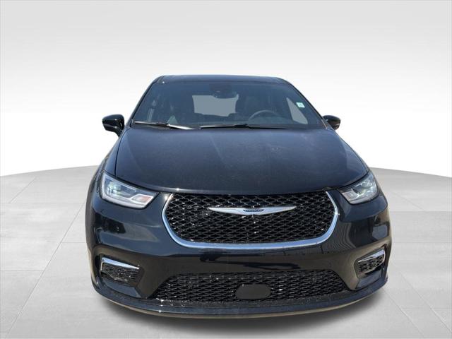 2025 Chrysler Pacifica PACIFICA SELECT AWD