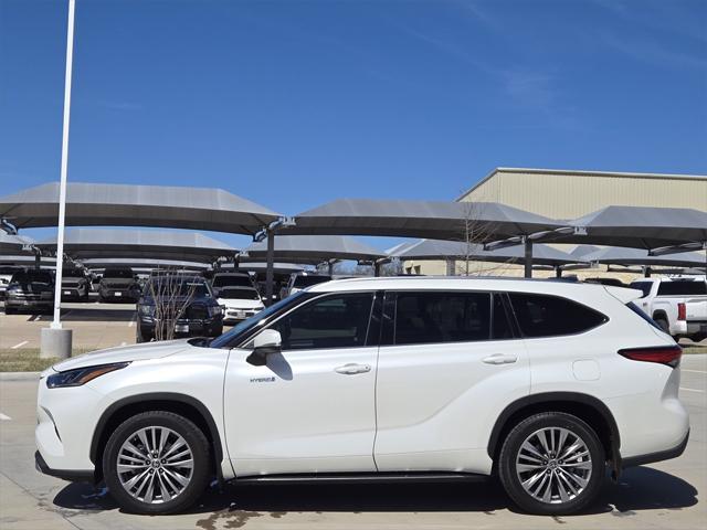 2020 Toyota Highlander Hybrid Platinum