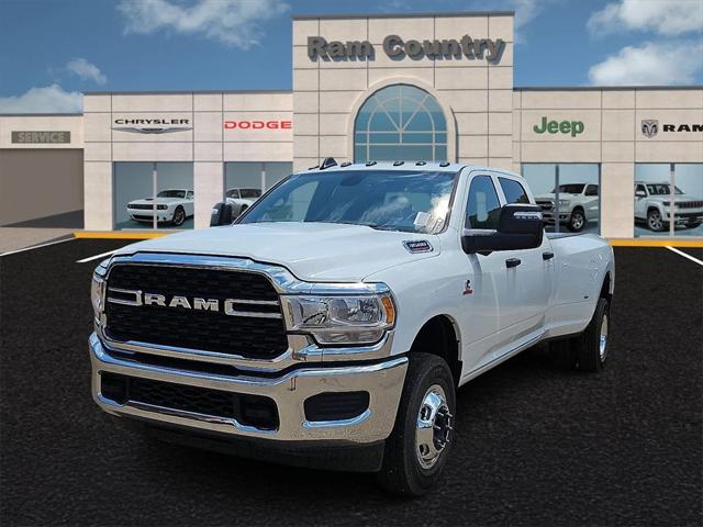 2024 RAM 3500 Tradesman Crew Cab 4x4 8 Box