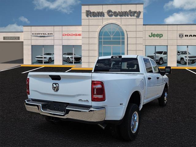 2024 RAM 3500 Tradesman Crew Cab 4x4 8 Box