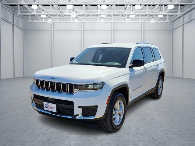 2023 Jeep Grand Cherokee L Laredo 4x4