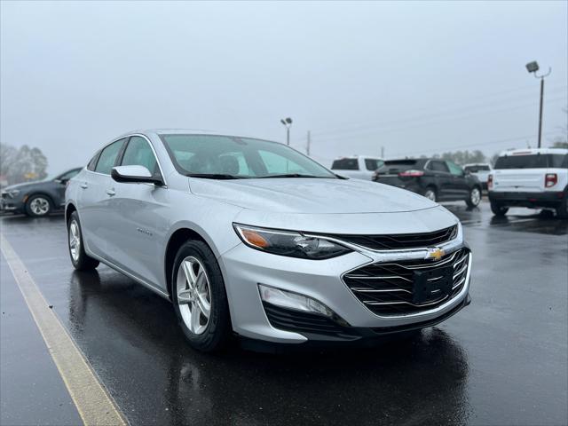 2022 Chevrolet Malibu FWD LT