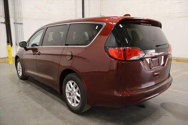 2017 Chrysler Pacifica LX