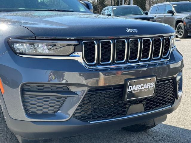 2025 Jeep Grand Cherokee GRAND CHEROKEE LAREDO X 4X4