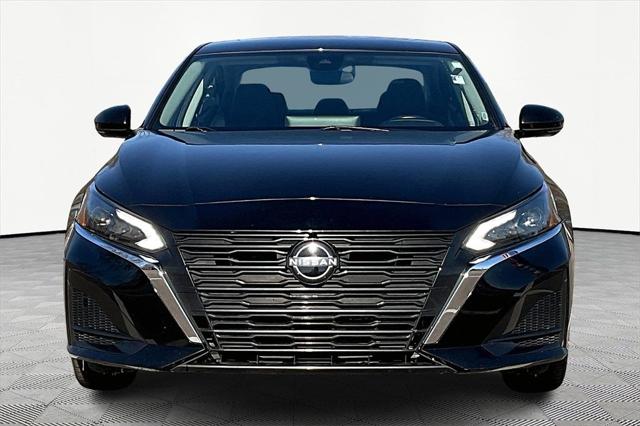 2023 Nissan Altima SL FWD