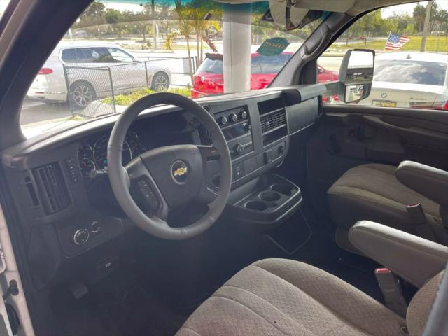 2015 Chevrolet Express Cutaway 3500