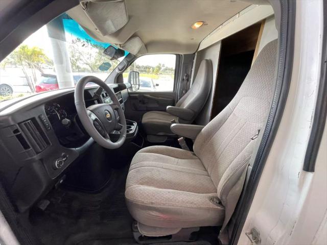 2015 Chevrolet Express Cutaway 3500