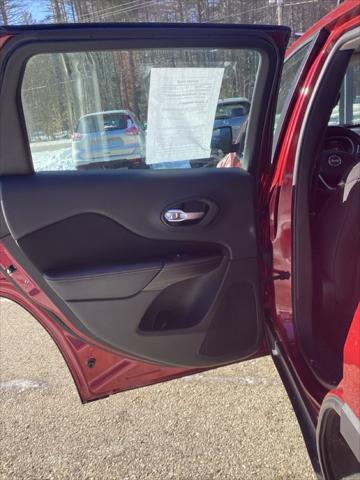 2015 Jeep Cherokee Sport