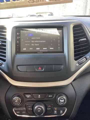 2015 Jeep Cherokee Sport