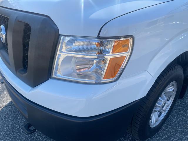 2021 Nissan 2500 SV Standard Roof V8