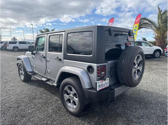 2016 Jeep Wrangler Unlimited Sahara