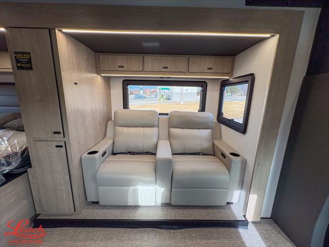 2025 Mercedes-Benz Sprinter 4500 Chassis Standard Roof 4-Cyl Diesel HO