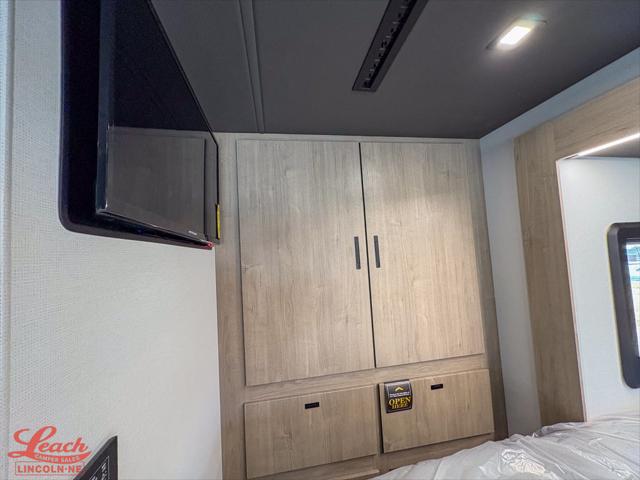 2025 Mercedes-Benz Sprinter 4500 Chassis Standard Roof 4-Cyl Diesel HO