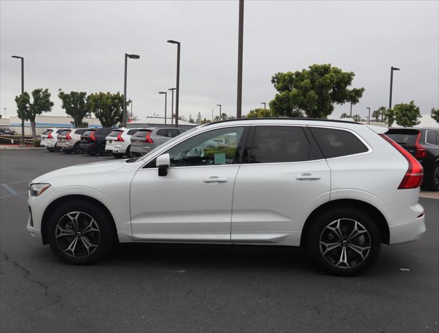 2022 Volvo XC60 B5 Momentum
