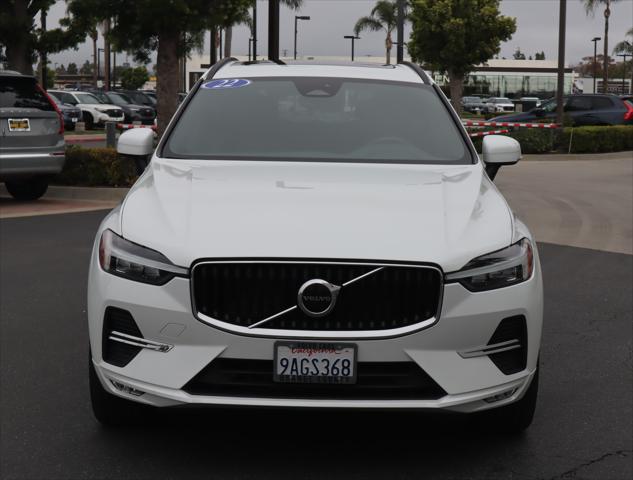 2022 Volvo XC60 B5 Momentum