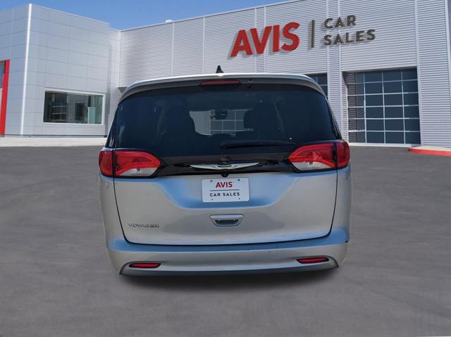 2023 Chrysler Voyager LX