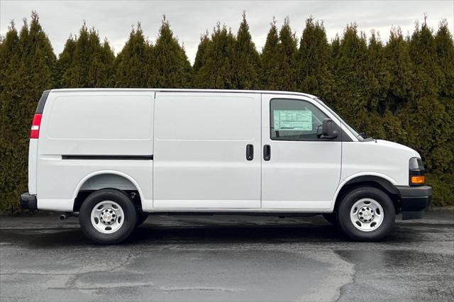 2025 Chevrolet Express Cargo Van RWD 2500 Regular Wheelbase WT