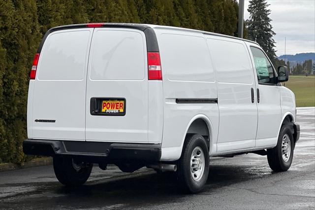 2025 Chevrolet Express Cargo Van RWD 2500 Regular Wheelbase WT