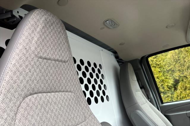 2025 Chevrolet Express Cargo Van RWD 2500 Regular Wheelbase WT