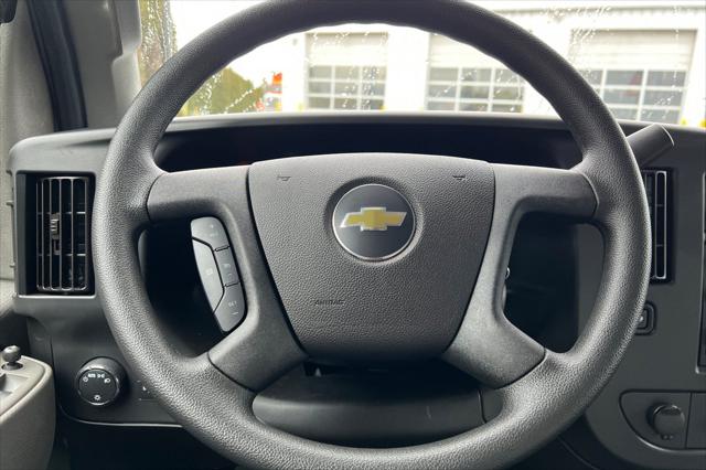 2025 Chevrolet Express Cargo Van RWD 2500 Regular Wheelbase WT
