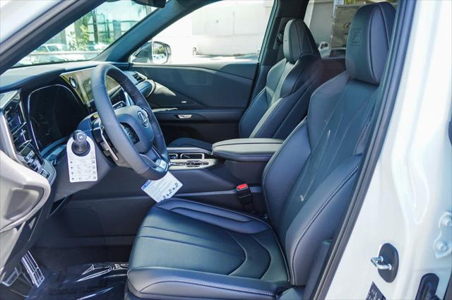 2025 Lexus TX 500h F SPORT Premium