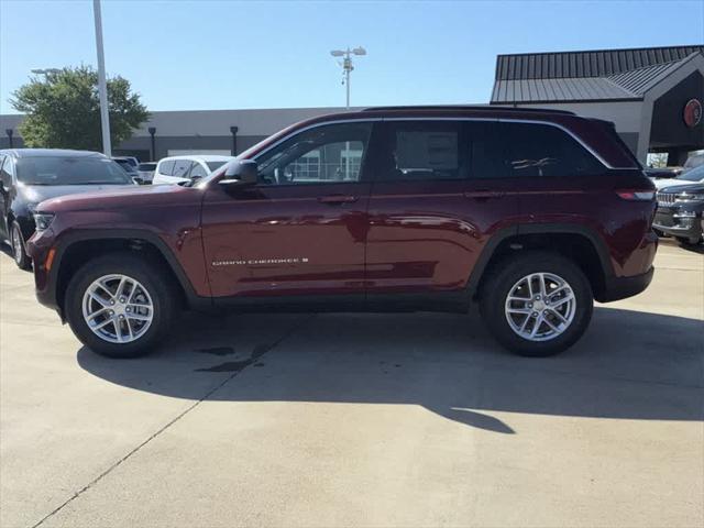 2025 Jeep Grand Cherokee GRAND CHEROKEE LAREDO X 4X4