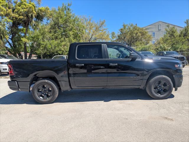 2025 RAM Ram 1500 RAM 1500 TRADESMAN CREW CAB 4X4 57 BOX