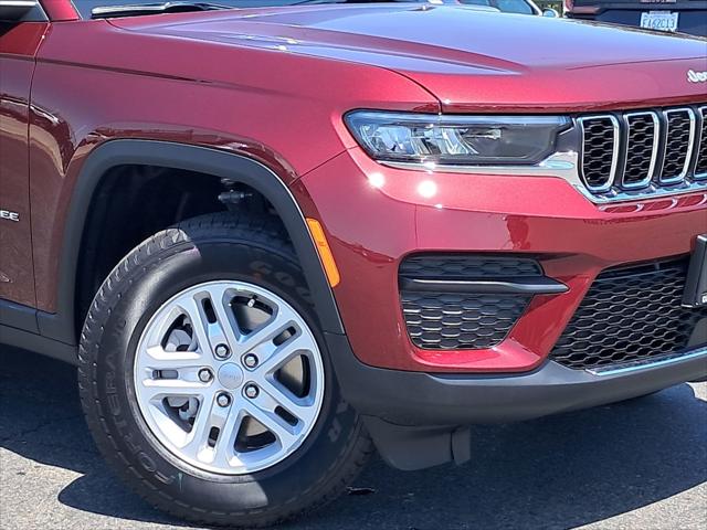 2025 Jeep Grand Cherokee GRAND CHEROKEE LAREDO 4X4
