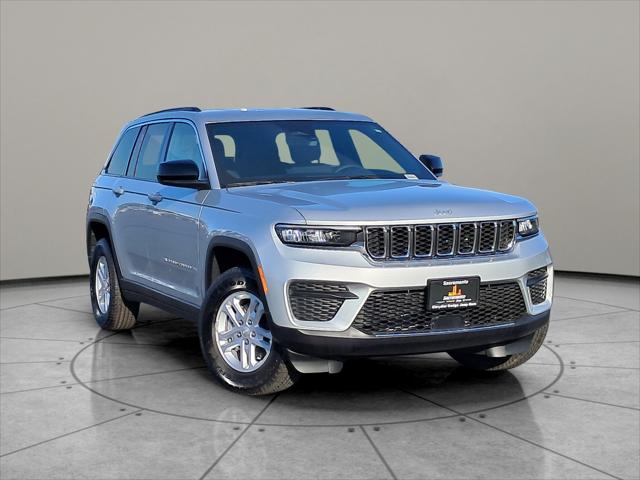 2025 Jeep Grand Cherokee GRAND CHEROKEE LAREDO 4X4