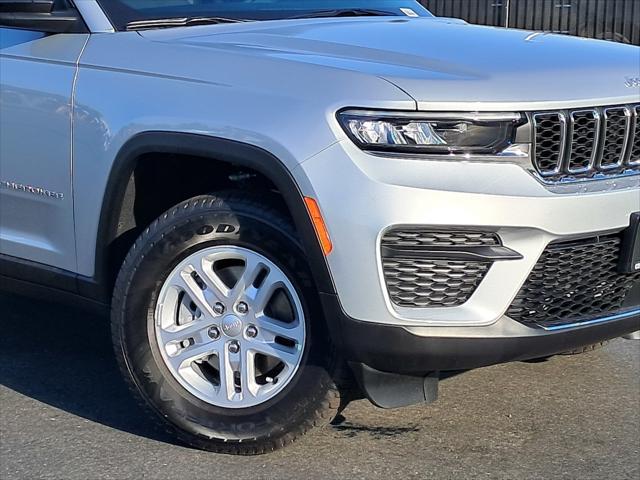 2025 Jeep Grand Cherokee GRAND CHEROKEE LAREDO 4X4