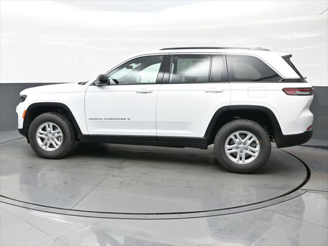 2025 Jeep Grand Cherokee GRAND CHEROKEE LAREDO 4X4