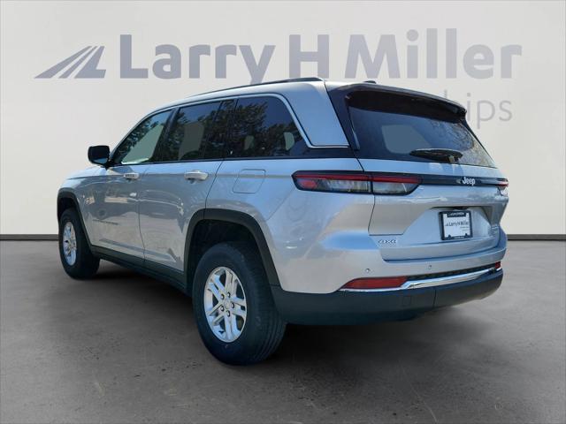 2025 Jeep Grand Cherokee GRAND CHEROKEE LAREDO 4X4