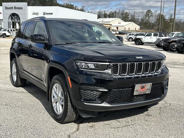 2025 Jeep Grand Cherokee GRAND CHEROKEE LAREDO X 4X2