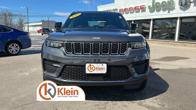 2025 Jeep Grand Cherokee GRAND CHEROKEE LAREDO X 4X4