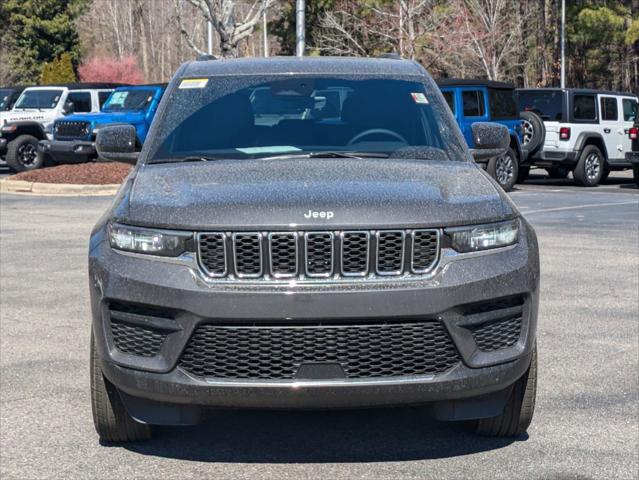 2025 Jeep Grand Cherokee GRAND CHEROKEE LAREDO X 4X4