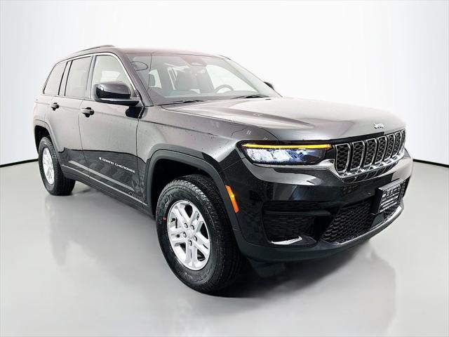 2025 Jeep Grand Cherokee GRAND CHEROKEE LAREDO 4X4