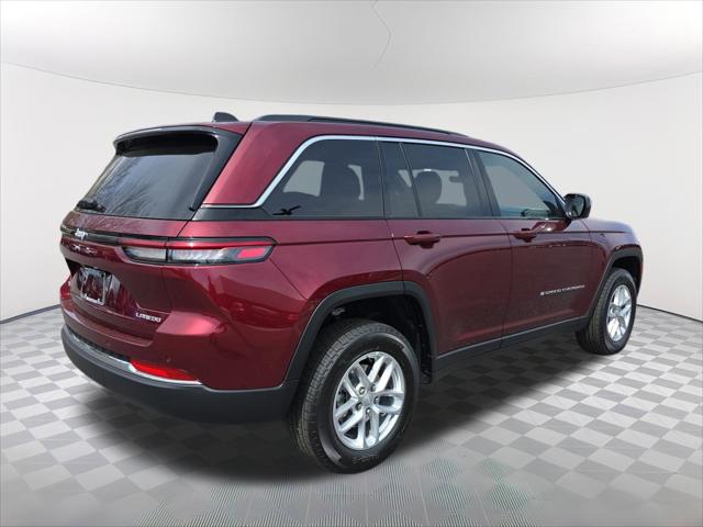 2025 Jeep Grand Cherokee GRAND CHEROKEE LAREDO X 4X4