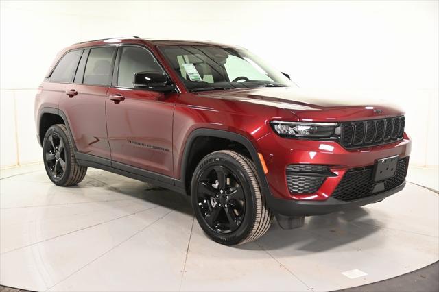 2025 Jeep Grand Cherokee GRAND CHEROKEE ALTITUDE 4X4