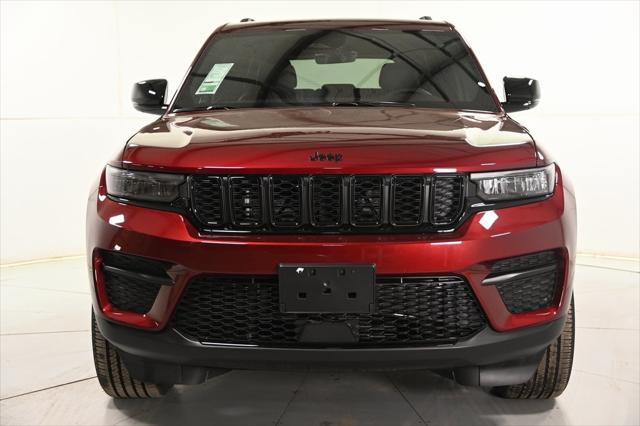 2025 Jeep Grand Cherokee GRAND CHEROKEE ALTITUDE 4X4