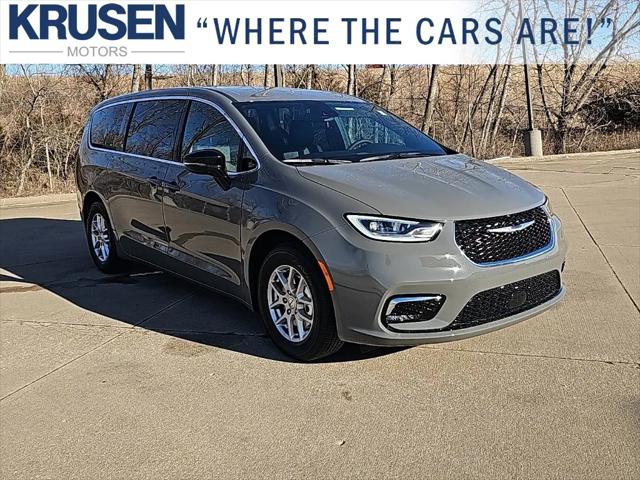 2025 Chrysler Pacifica PACIFICA SELECT