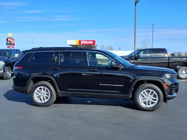 2025 Jeep Grand Cherokee GRAND CHEROKEE L LAREDO X 4X4
