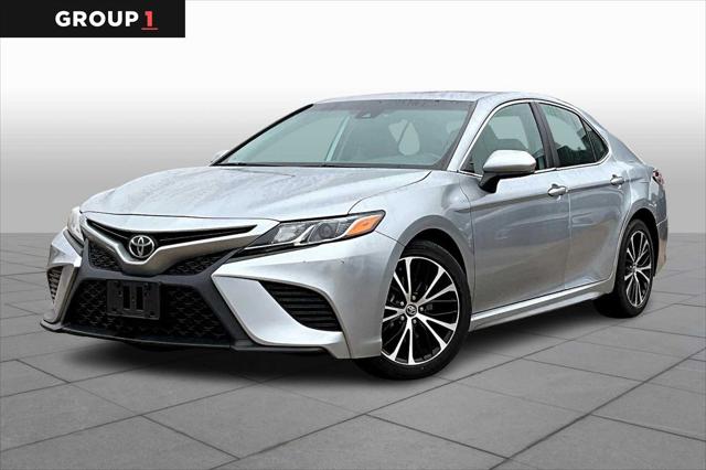 2020 Toyota Camry SE