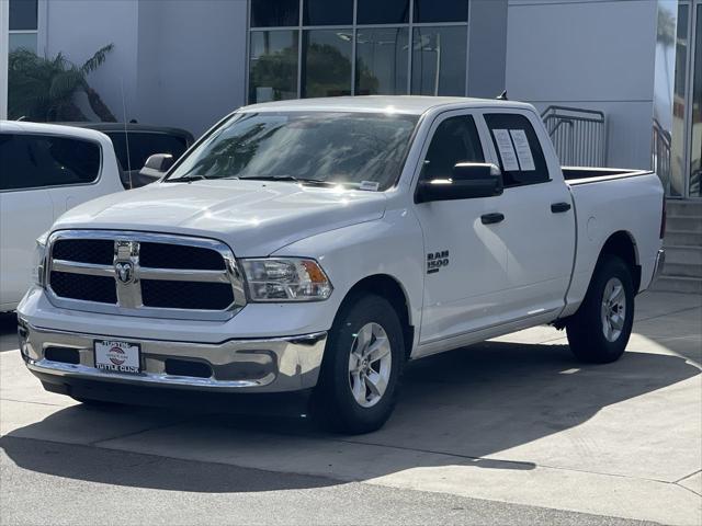 2022 RAM 1500 Classic SLT Crew Cab 4x2 57 Box