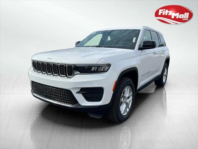 2025 Jeep Grand Cherokee GRAND CHEROKEE LAREDO X 4X4