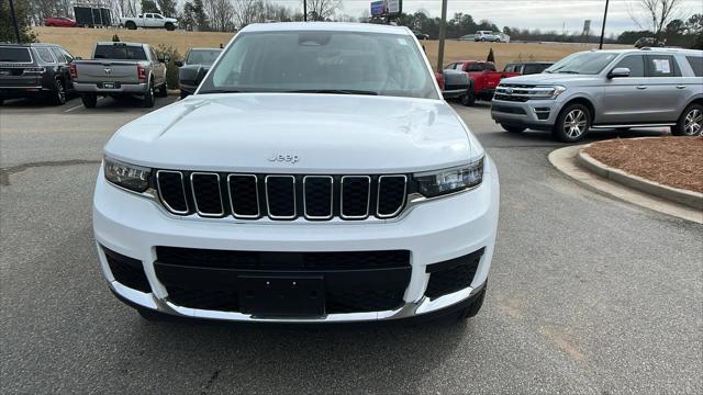 2023 Jeep Grand Cherokee L Laredo 4x4
