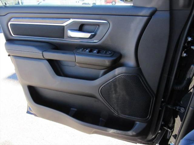 2024 RAM 1500 Big Horn Crew Cab 4x4 64 Box