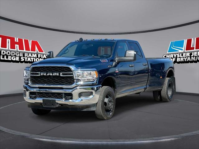 2023 RAM 3500 Tradesman Crew Cab 4x4 8 Box