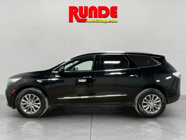 2023 Buick Enclave Essence AWD