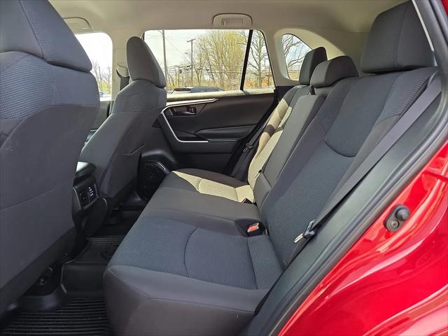 2022 Toyota RAV4 LE