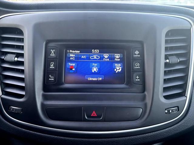 2015 Chrysler 200 Limited
